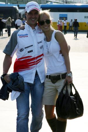 Schumacher M With Malaysian Girl