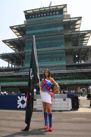 Usa Gp Grid Girl With Flag Indianapolis 2006-07-02