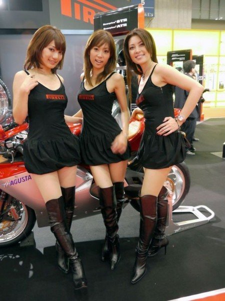 Auto motor show girls, Japan