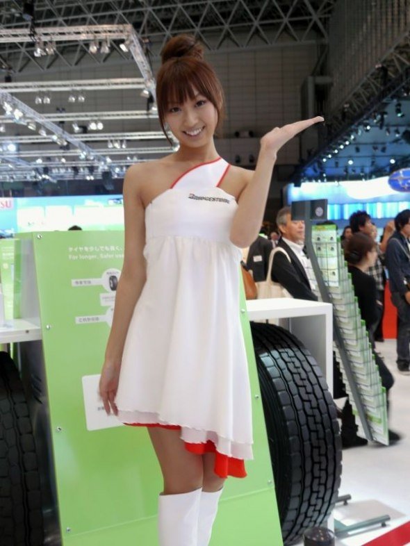 Auto motor show girls, Japan