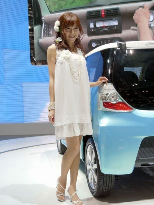 Auto motor show girls, Japan