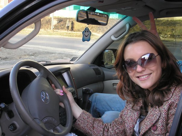 girls at the wheel