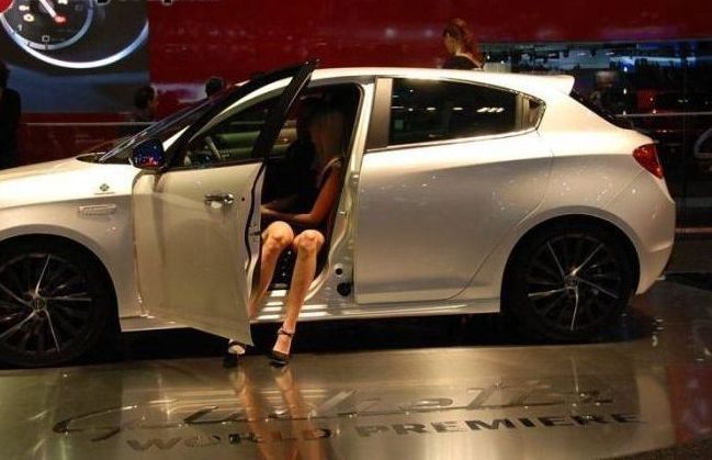 Girls from 2010 International Geneva Motor Show