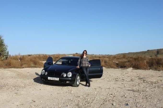 girl with a car