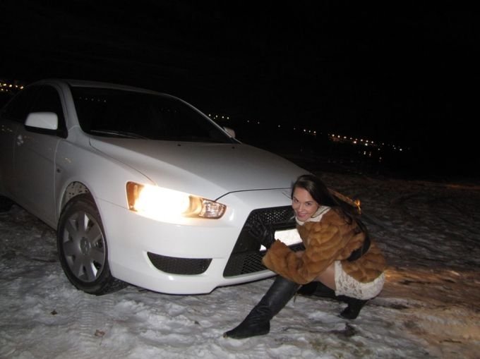 girl with a car