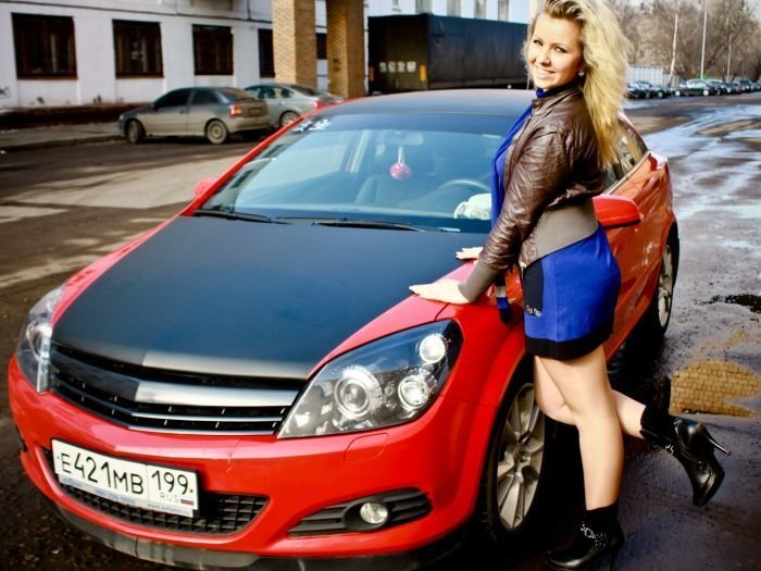 girl with a car