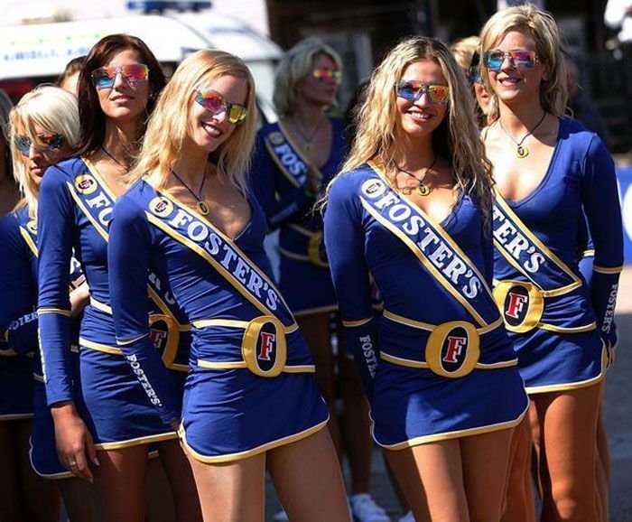 f1 grid girls