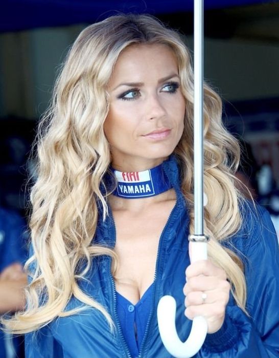 f1 grid girls