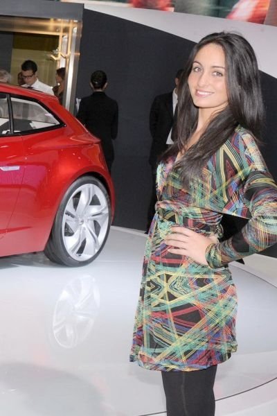 Girls from 2010 Paris Motor Show