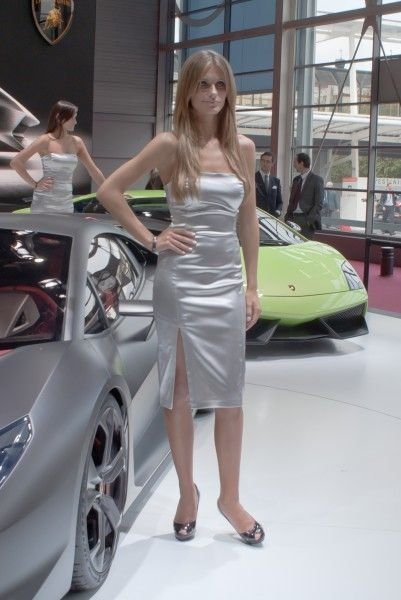 Girls from 2010 Paris Motor Show