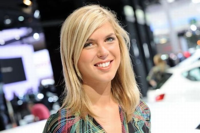 Girls from 2010 Paris Motor Show