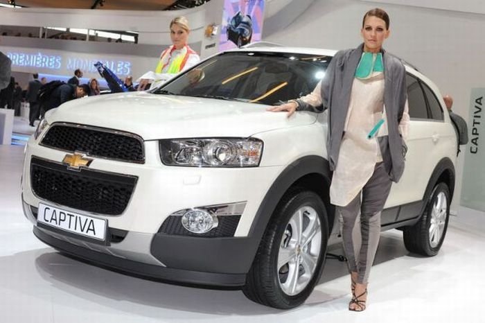 Girls from 2010 Paris Motor Show