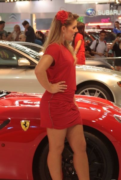 auto motor show girl