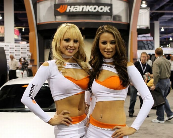 SEMA 2010 exhibition babes