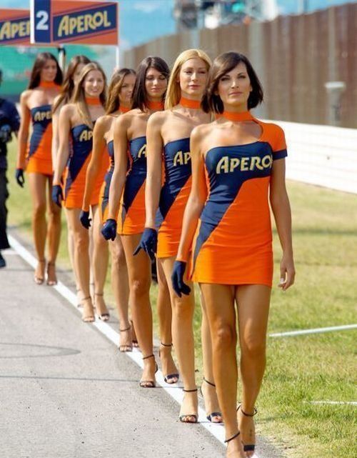 MotoGP 2010 girls