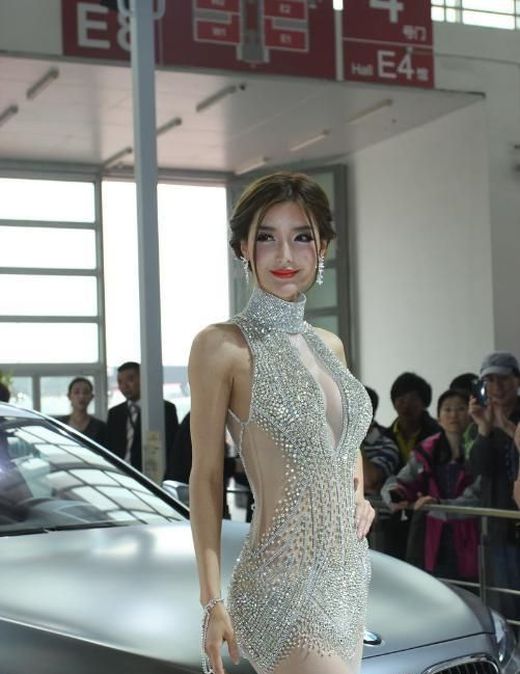 auto motor show girl