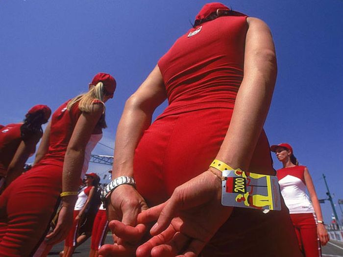 f1 grid girls