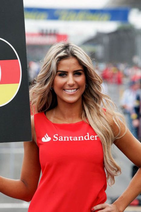 f1 grid girls