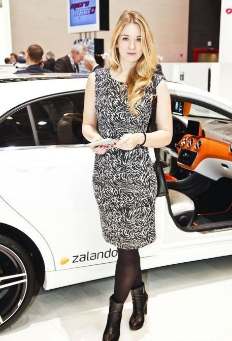 Girls from 2013 International Geneva Motor Show