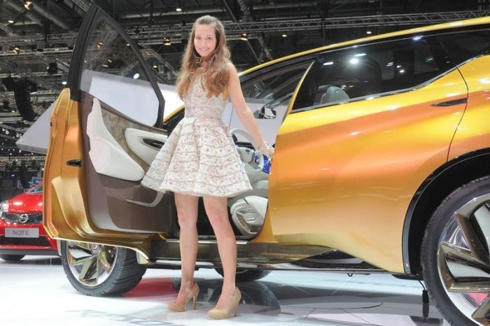 Girls from 2013 International Geneva Motor Show