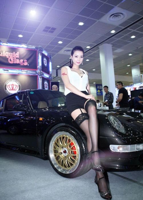 Girls from 2013 Seoul Motor Show