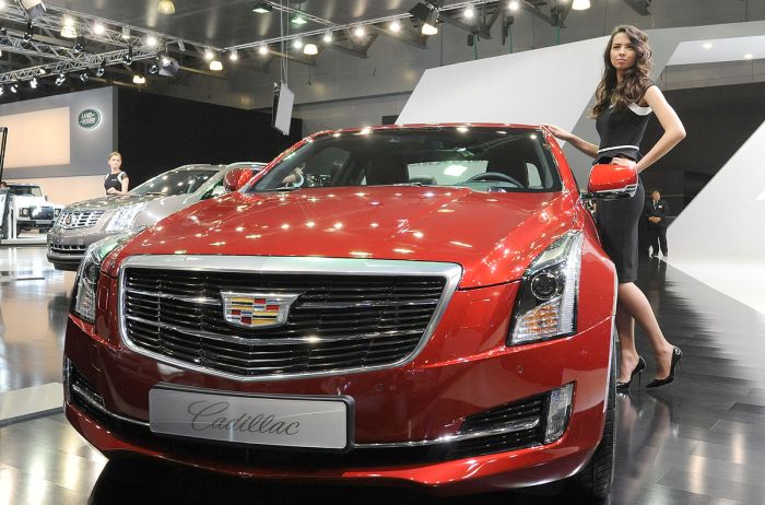 girls of moscow international automobile show