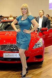 Motorsport models: auto motor show girl