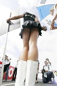 TopRq.com search results: Babe Grid Girl In Black