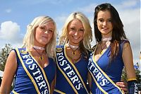 TopRq.com search results: Babes Grid Girls Australia 2006-04-02