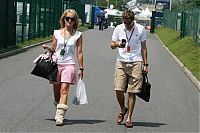 Motorsport models: Christijan Albers Midland Mf1 Racing With His Girlfriend Leselore Kooijman Magny Cours 2006-07-13