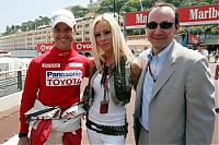 Motorsport models: Cora And Ralf Schumacher And Kevin Spacey - Monaco 2006-05-28