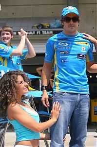 TopRq.com search results: Fernando Alonso With Renault Girls Indianapolis 2006-06-29