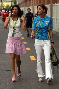 TopRq.com search results: Girl In The Paddock - Monaco 2006-05-26