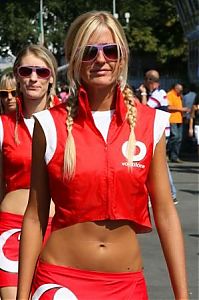 TopRq.com search results: Grid Girl Monza 2006-09-10