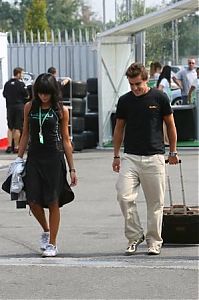 Motorsport models: Renault F1 Team And Raquel Rosario Girlfriend Of Fernando Alonso Monza 2006-09-07