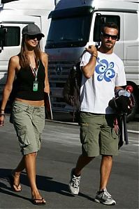 Motorsport models: Tiago Monteiro Midland Mf1 With His Girlfriend Instanbul 2006-08-24