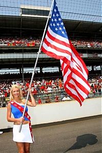 Motorsport models: Usa Gp Grid Girl With American Flag Indianapolis 2006-07-02