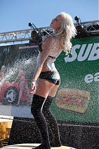 Motorsport models: car wash girls