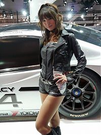 Motorsport models: Auto motor show girls, Japan