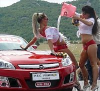 Motorsport models: car wash girls