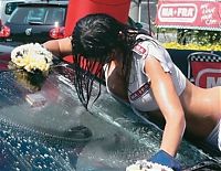 Motorsport models: car wash girls