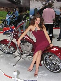 Motorsport models: motorbike girl