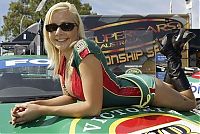 Motorsport models: f1 grid girls