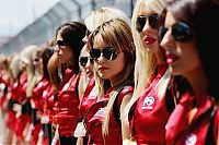 Motorsport models: f1 grid girls