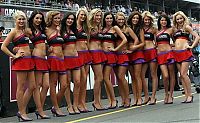 Motorsport models: f1 grid girls