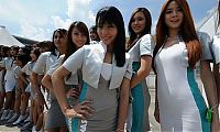 Motorsport models: f1 grid girls