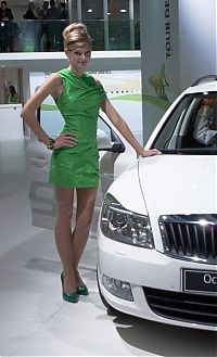 Motorsport models: Girls from 2010 Paris Motor Show