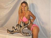 Motorsport models: ebay girl helps to sell vehicles