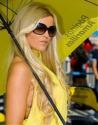 Motorsport models: MotoGP 2010 girls