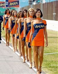 Motorsport models: MotoGP 2010 girls